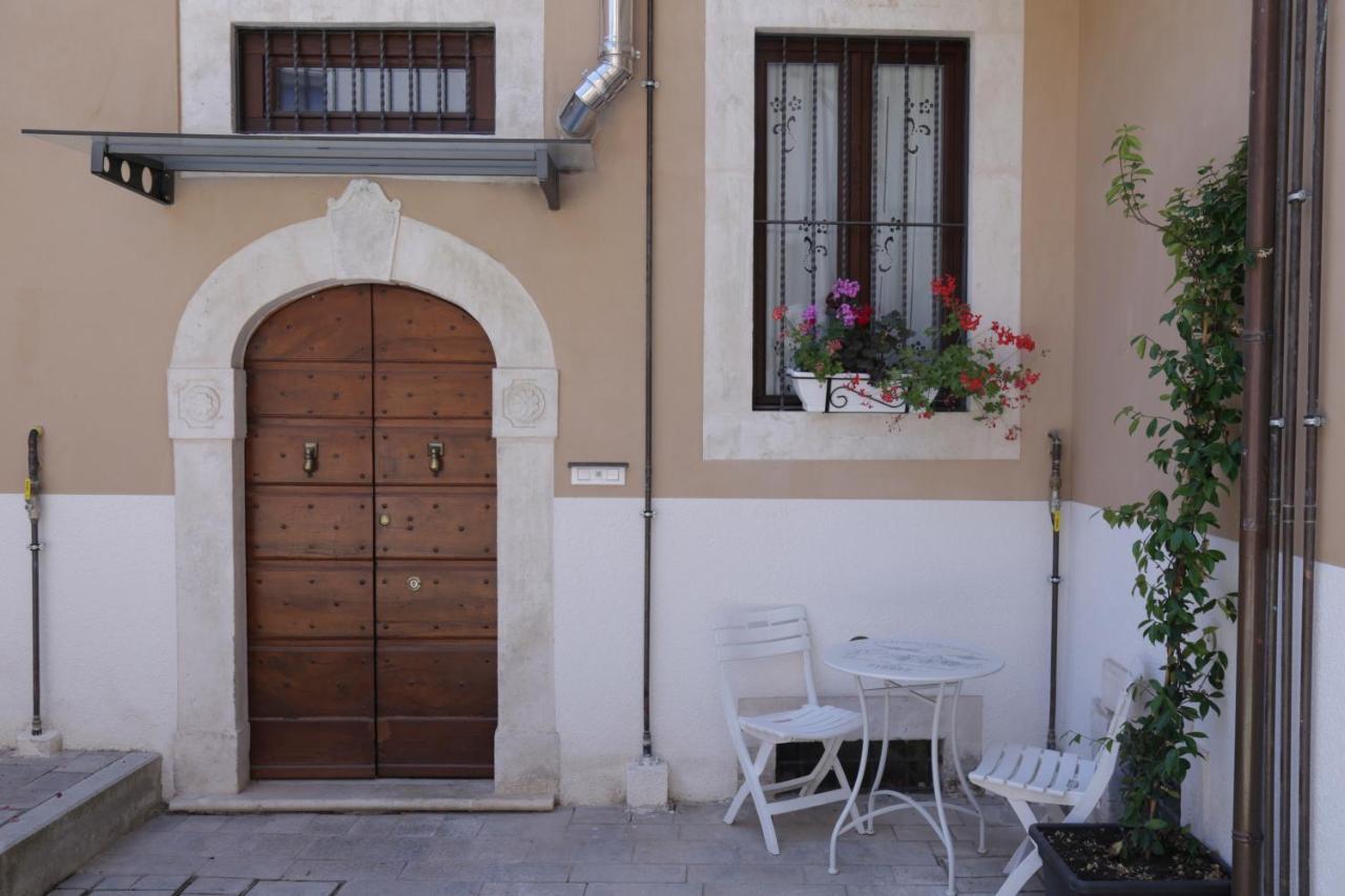 B&B Interno Sg LʼAquila Exterior foto